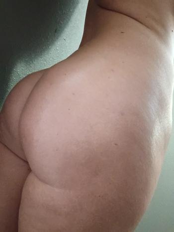 Honey, 32  female escort, Lawrence