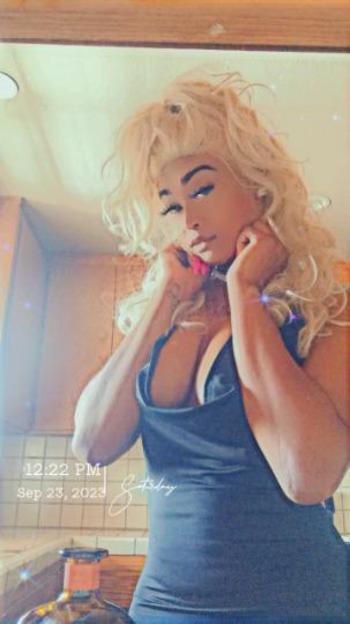 StacyTHEbarbieeee, 28  female escort, Lawrence