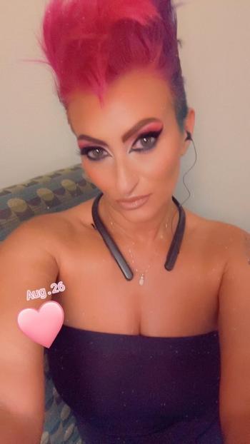 Rubi Ryles , 39  female escort, Lawrence