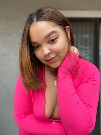 279-268-7812, 26  female escort, Lawrence
