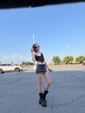 Jade, 27  female escort, Lawrence